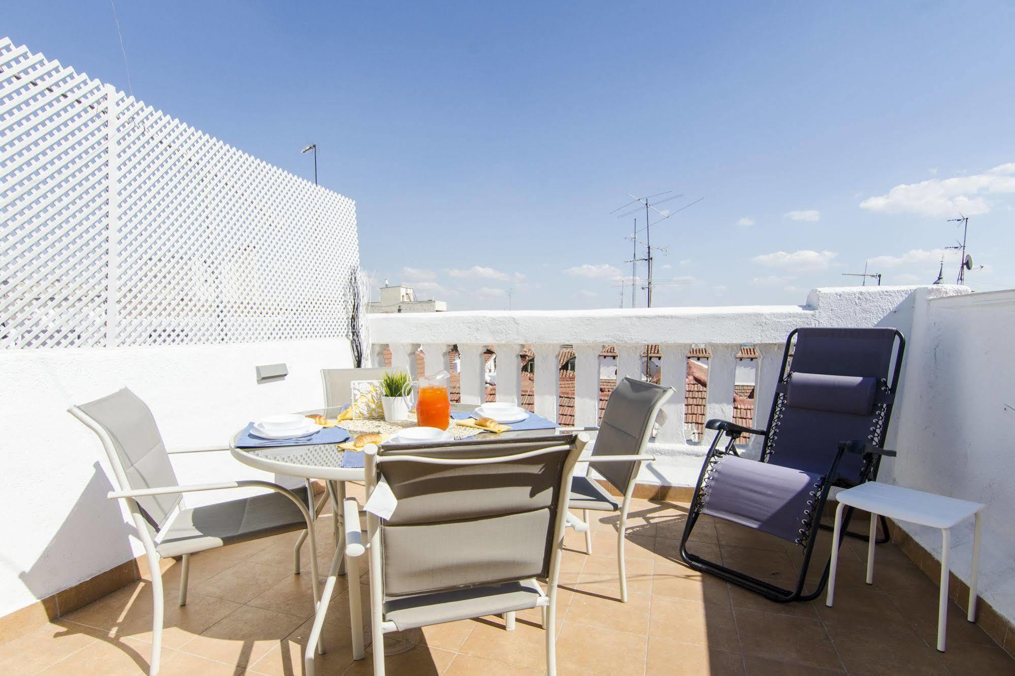 Apartments Dreammadrid Atocha Terraza Exterior photo